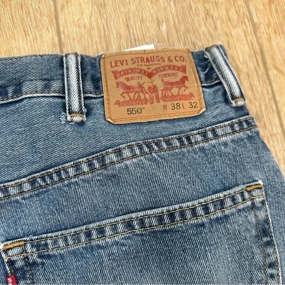 Levi's 550 Men's Straight Leg Denim Jeans Size 38x32 GUC - Picture 6 of 9